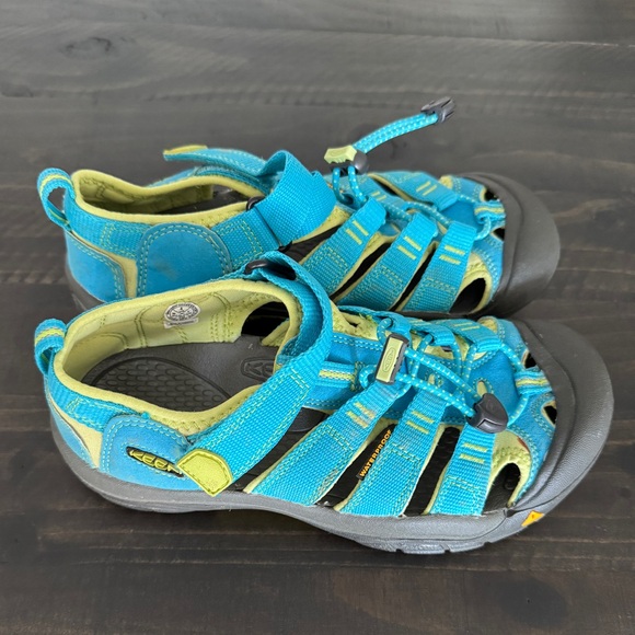 Keen Other - KEEN Newport H2 Kids Sandals Size 4 Blue Yellow Water Hiking Shoes Durable